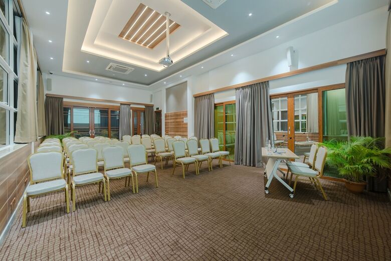 Hotel Samann Host