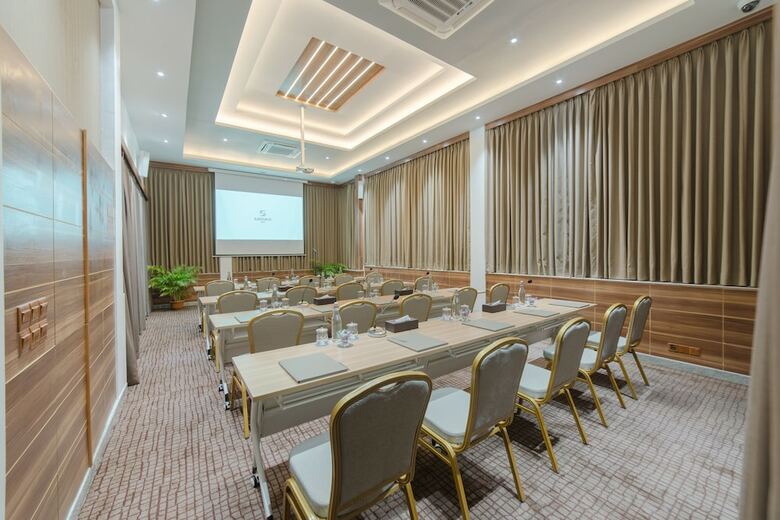 Hotel Samann Host