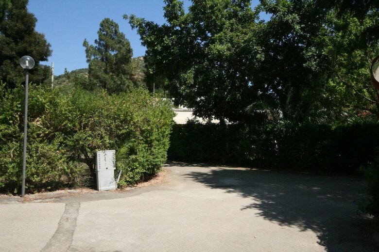 Villa Lola