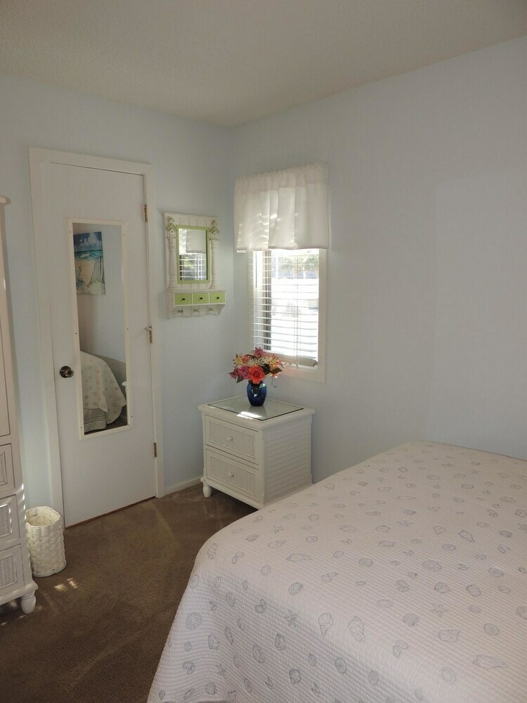 Summer Cottage By Myrtle Beach Vr