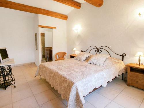 Holiday Home Mas De Cailletier Chateaurenard