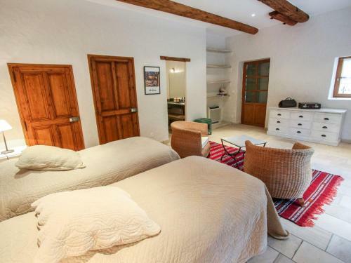 Holiday Home Mas De Cailletier Chateaurenard