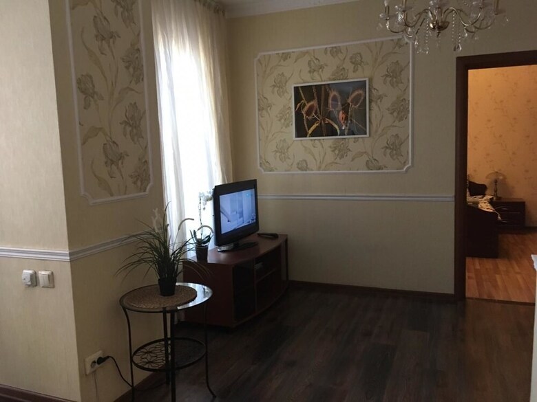 Apartments B. Sampsonievsky 4-6