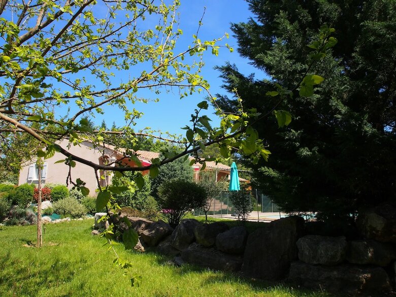Villa Aux Cypr�s Du Sud