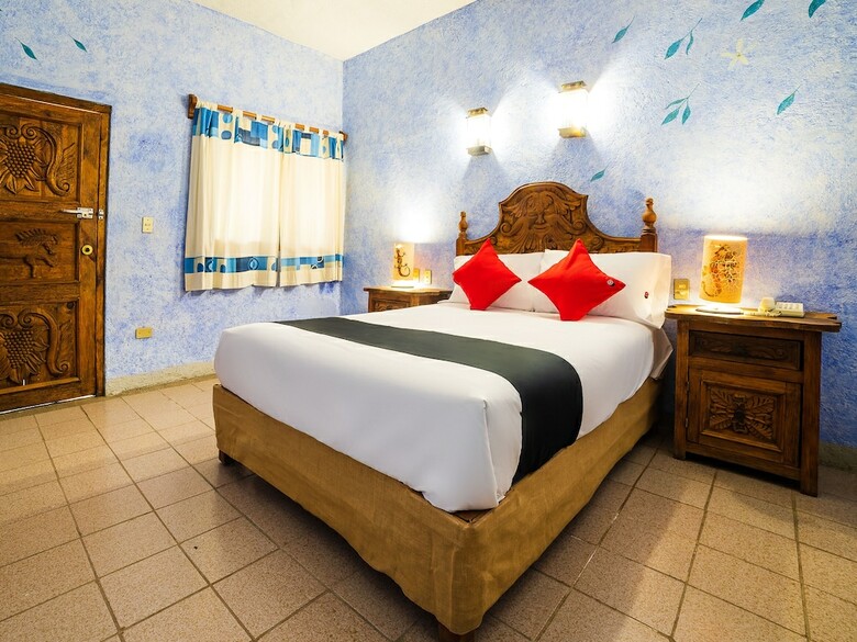 Hotel Capital O Amatl�n