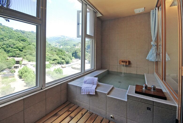 Crystal Hotel
