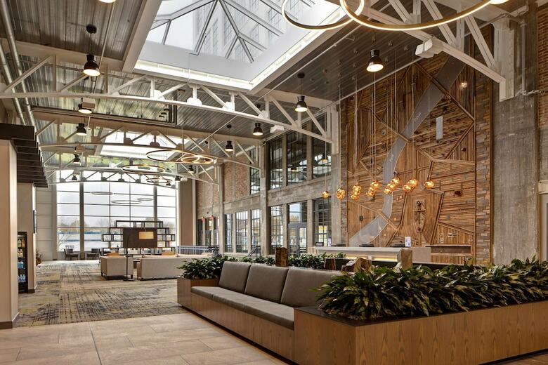 Hotel Embassy Suites By Hilton Rockford Riverfront