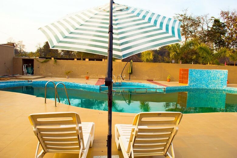 Hotel Corbett Fun Resort