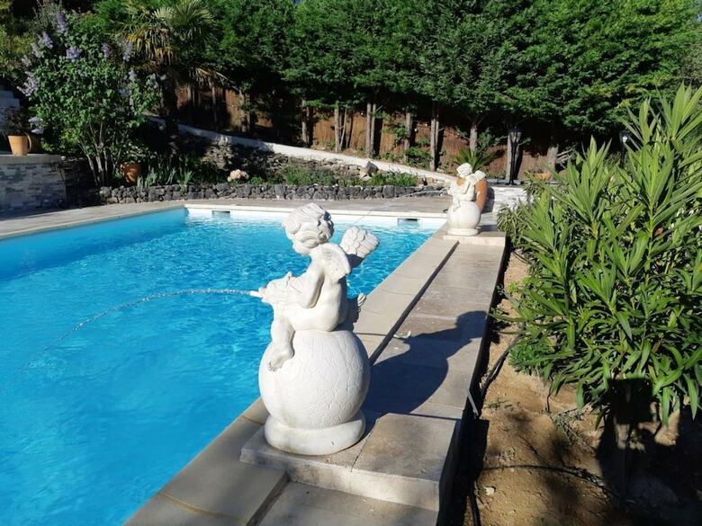 Bed & Breakfast Suite Sup�rieure - Villa La Licorne