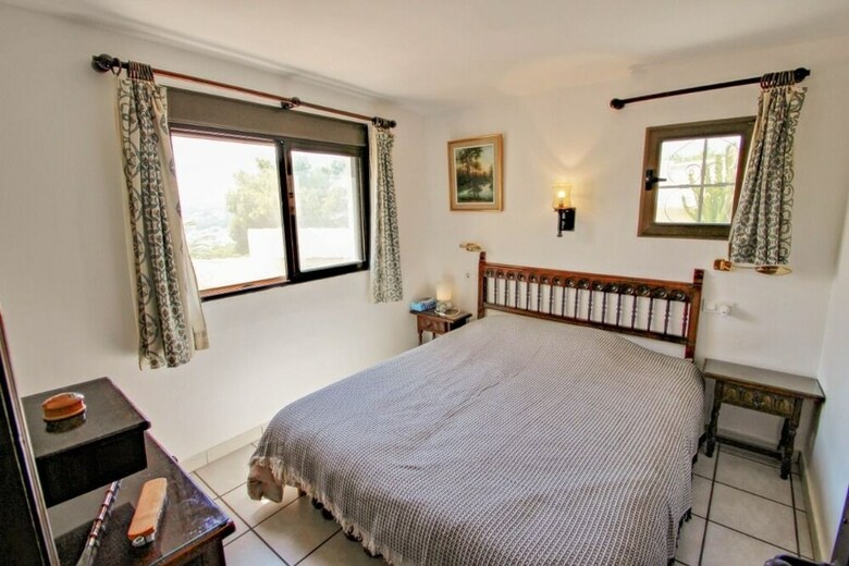David - Holiday Bungalow With Pool In Teulada