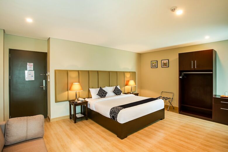 Capital O 461 Asrodel Hotel