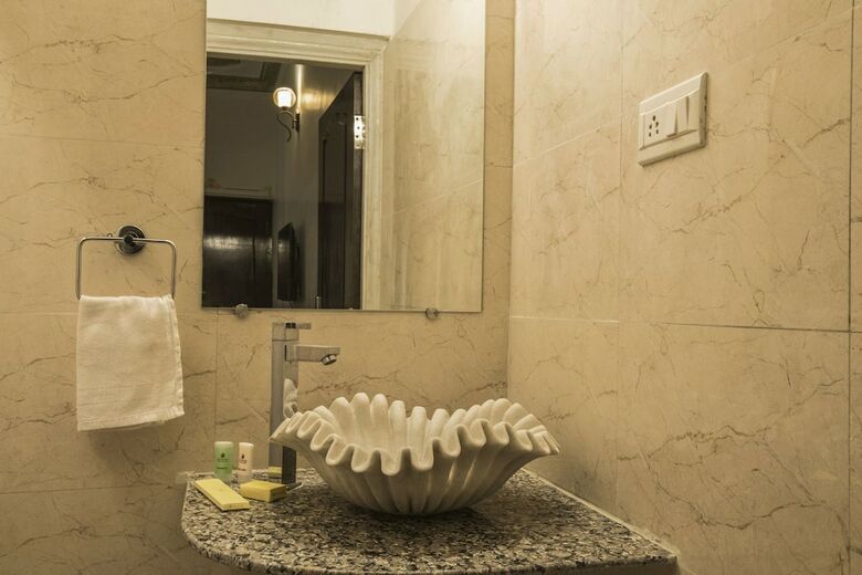 Hotel Chandraveer Niwas