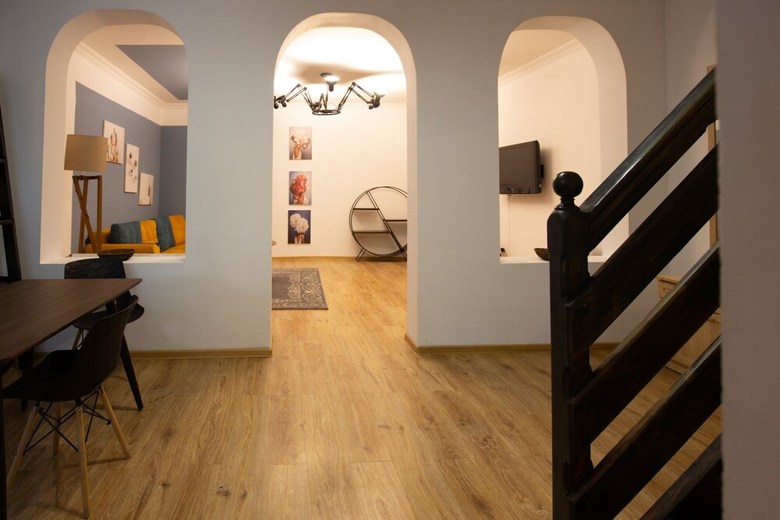 Veranda House On Samreklo 25