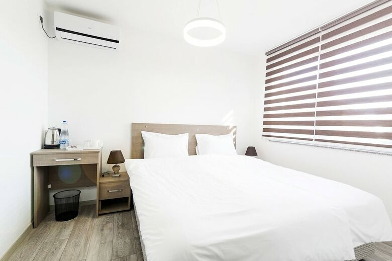 Hotel Stone Bridge Guesthouse