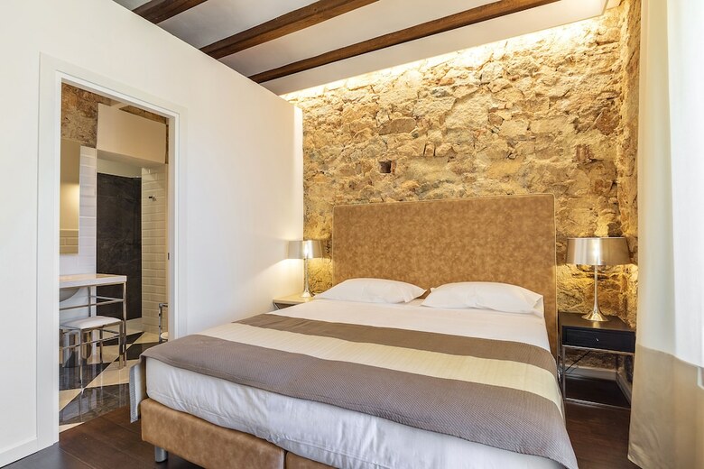 Posada Raphael Hotel