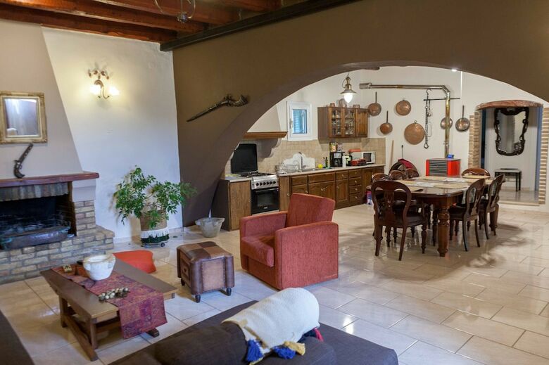 Marcoras Historical Estate