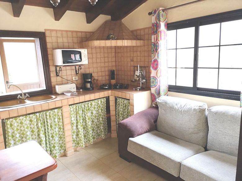 Aparthotel Finca Tom�s Y Puri