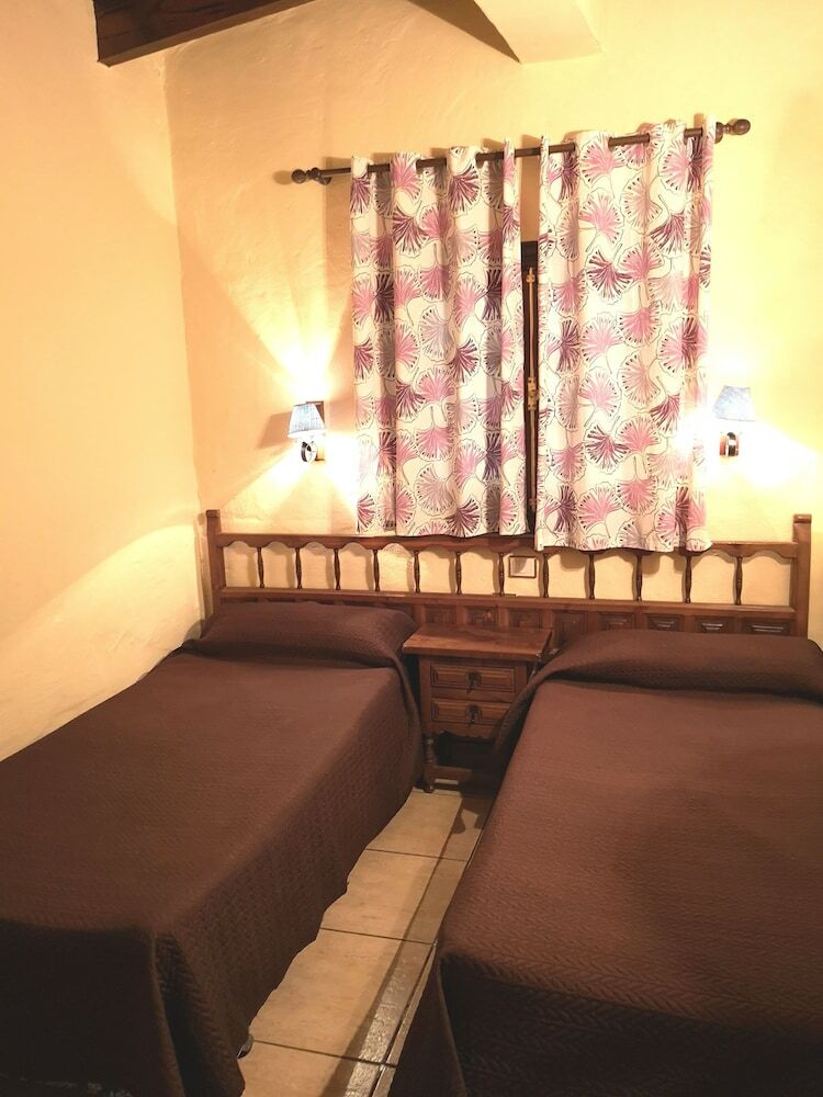 Aparthotel Finca Tom�s Y Puri
