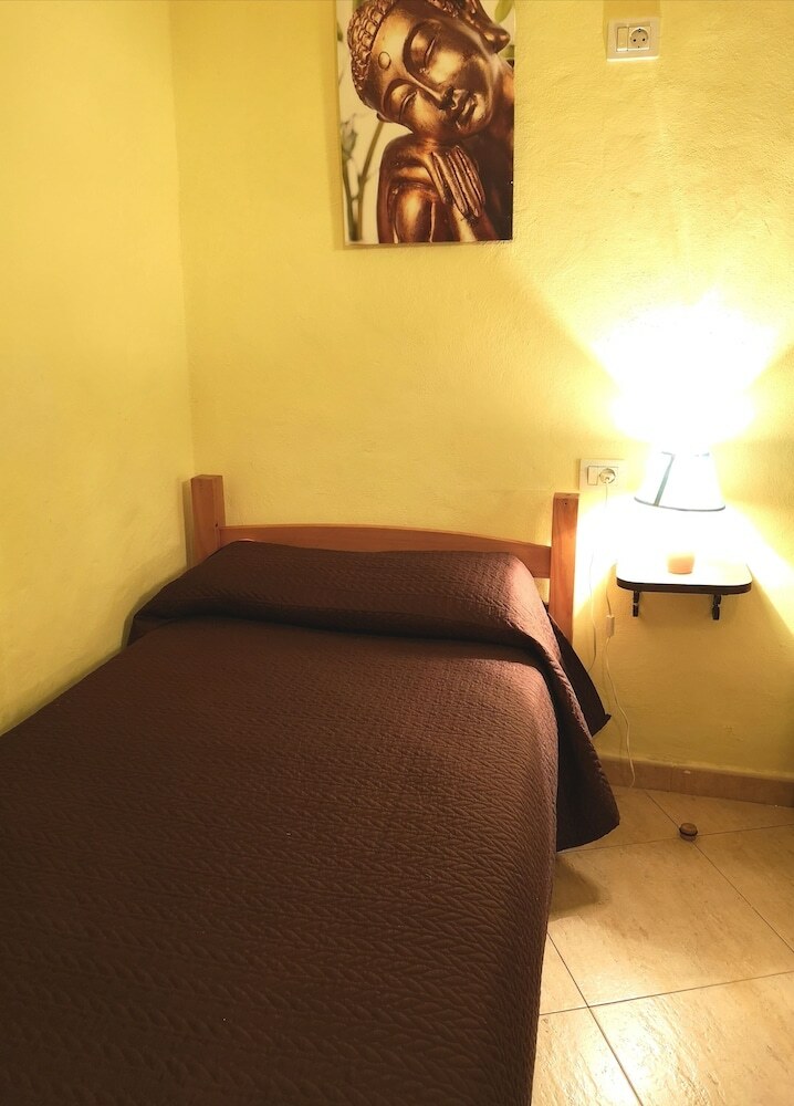 Aparthotel Finca Tom�s Y Puri
