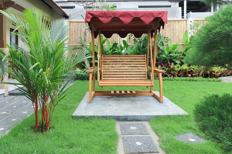 Hotel Prasada Guesthouse Canggu Bali