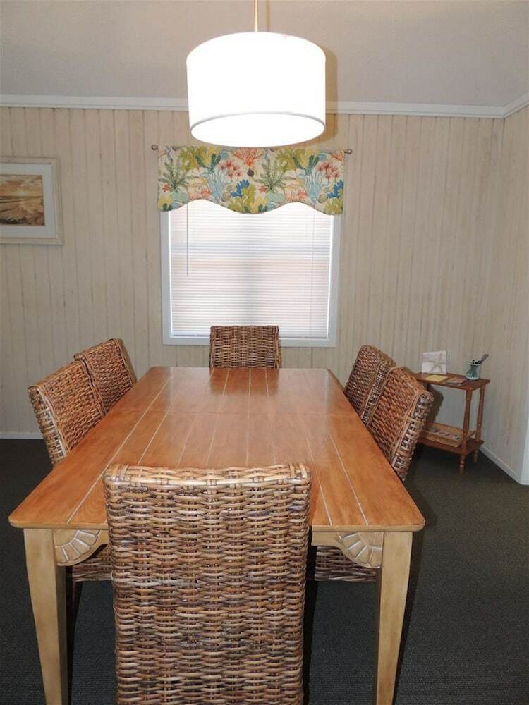 Guest Cottage #28