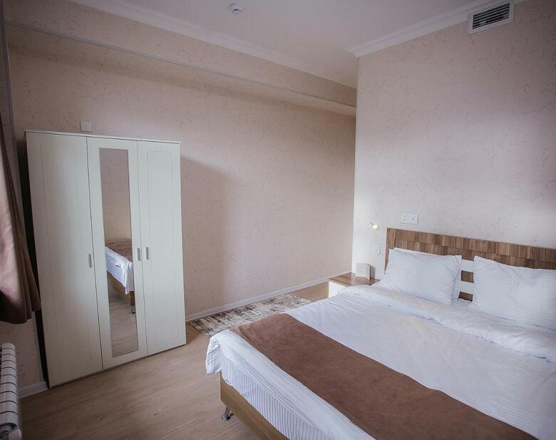 Hostal Alfa Hotel & Hostel