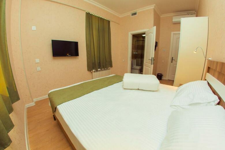 Hostal Alfa Hotel & Hostel
