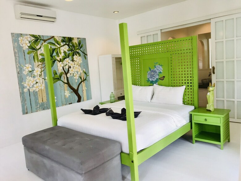 Hotel Watercolours Resort