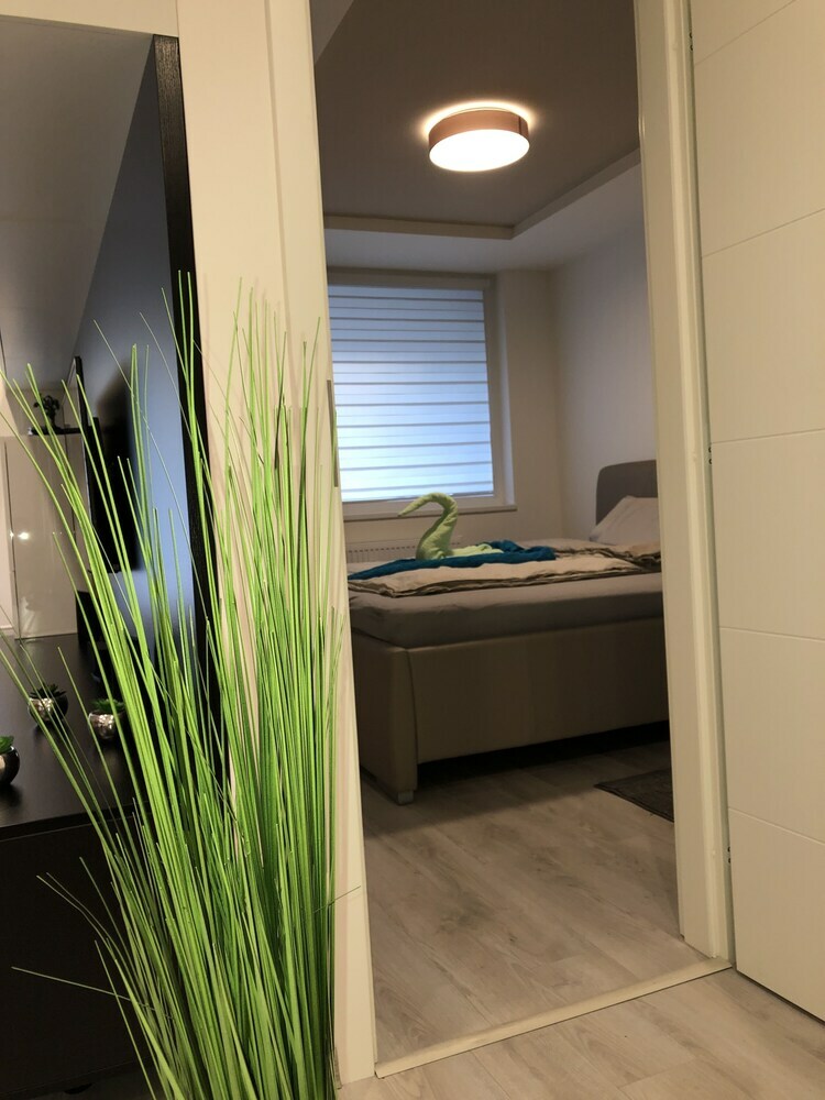 Apartment Holdings Pova?sk�