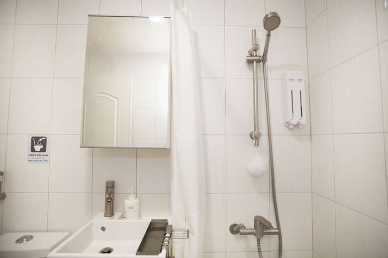Hotel Simple Room
