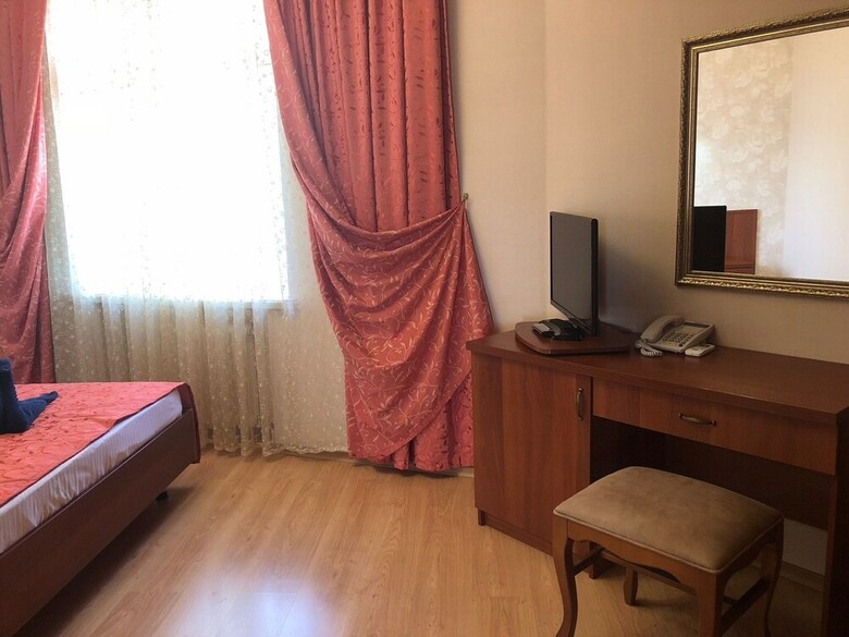Hotel Grace Nairi