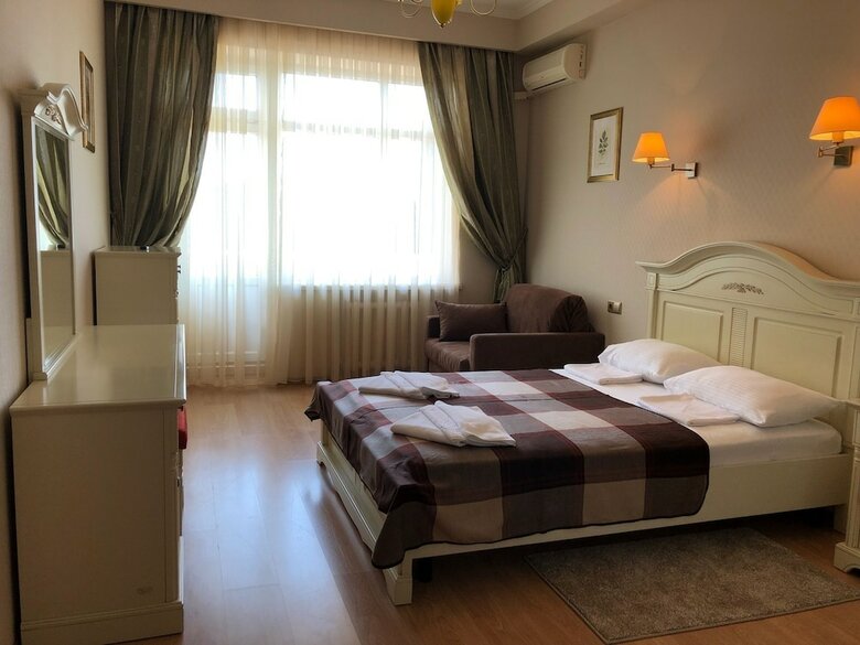 Hotel Grace Nairi