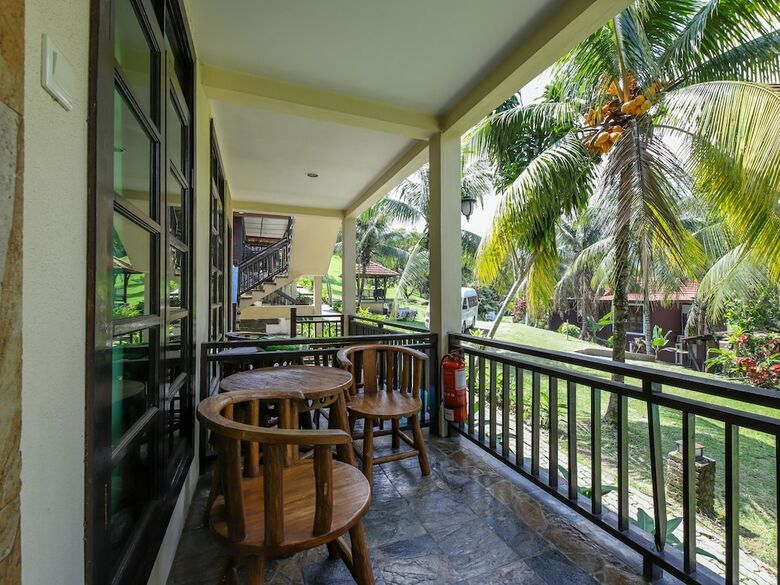 Hotel Oyo 44096 101 Resort & Spa