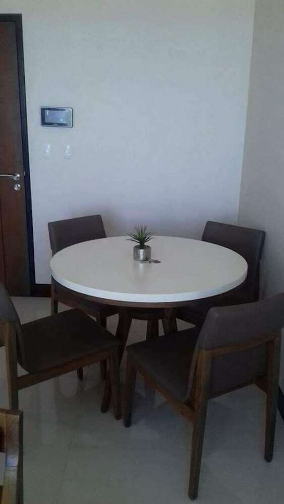 Mactan Newtown Condotel For Rent