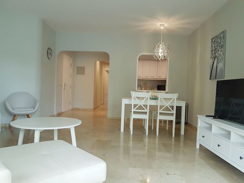 Apartamentos Beautiful Holidays Flat To Rent In Mijas
