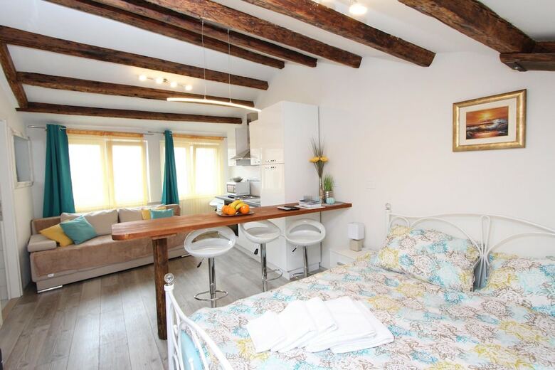 Apartamentos Studio Mira