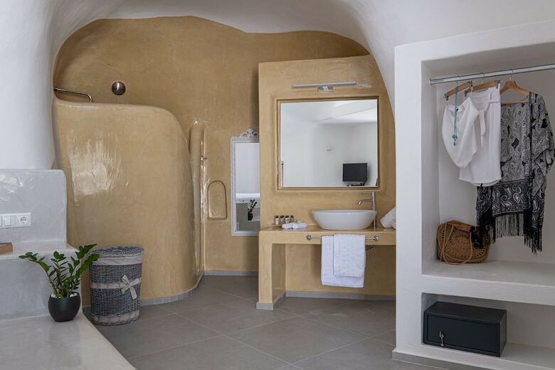 Hotel Santoterra Antigua Suites