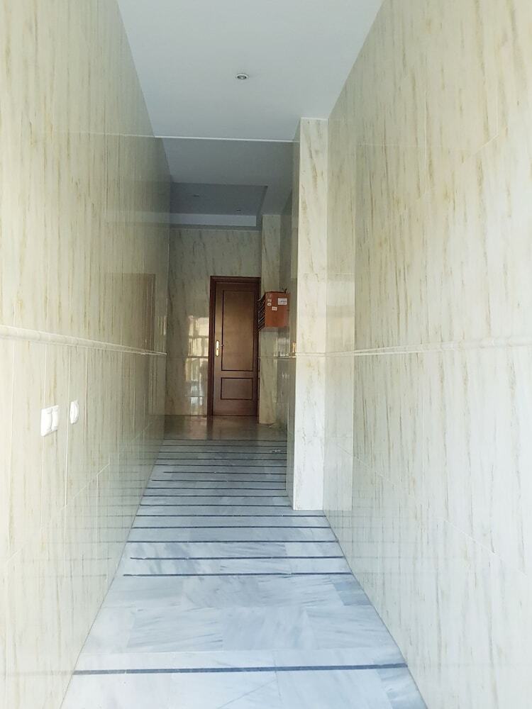 Cozy Apartment In M�laga