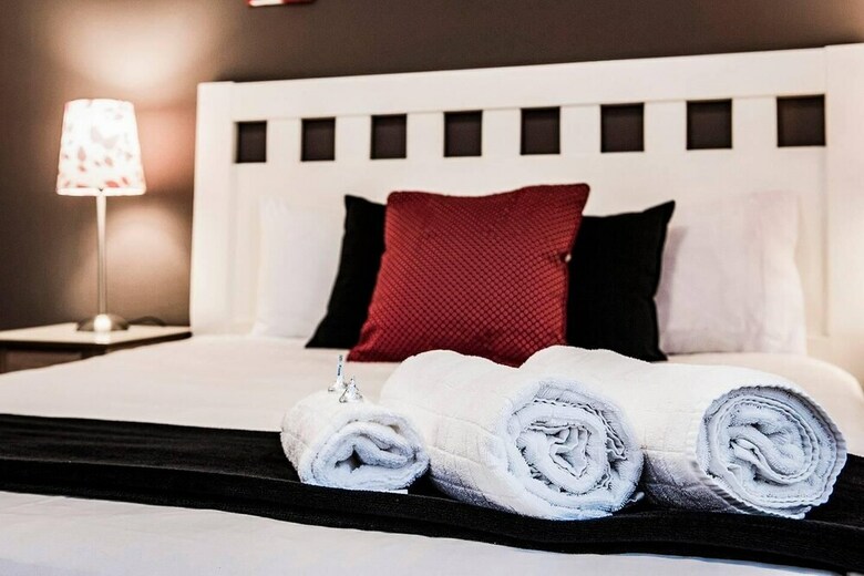 Apartamentos Two Bedroom Apt Next To Perth Cbd With Parking.