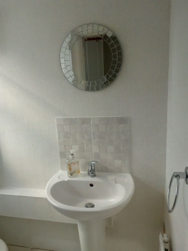 Hotel Comfortable Rooms In Guildford Surrey