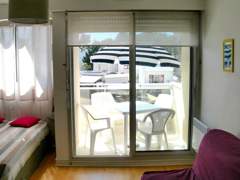 Apartamentos Studio In Les Mathes, With Furnished Balcony