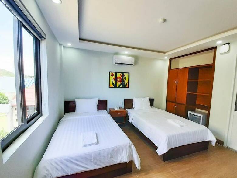 Dinh Huong Hotel