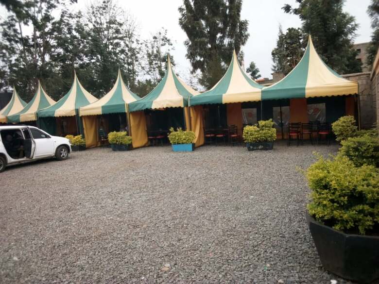 Hotel Summit Guest House & Grill