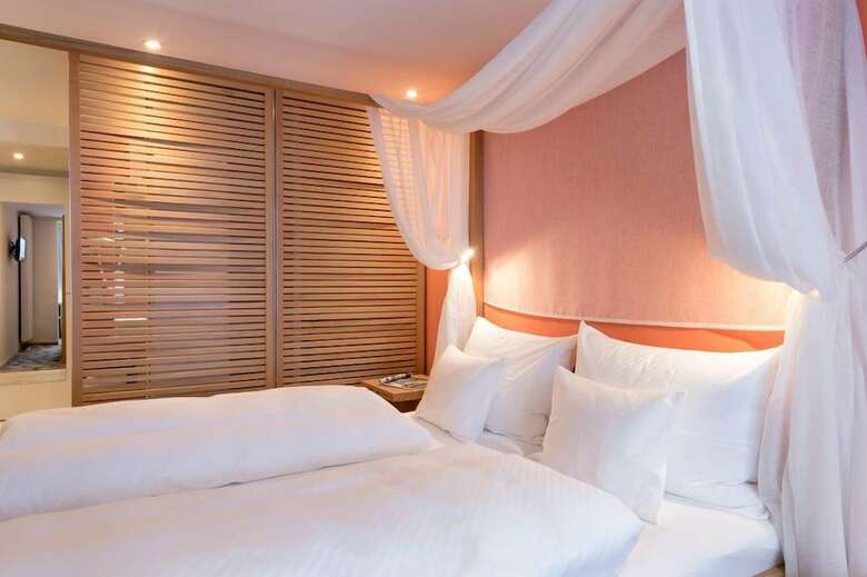 Landhotel Wei�es Ro�