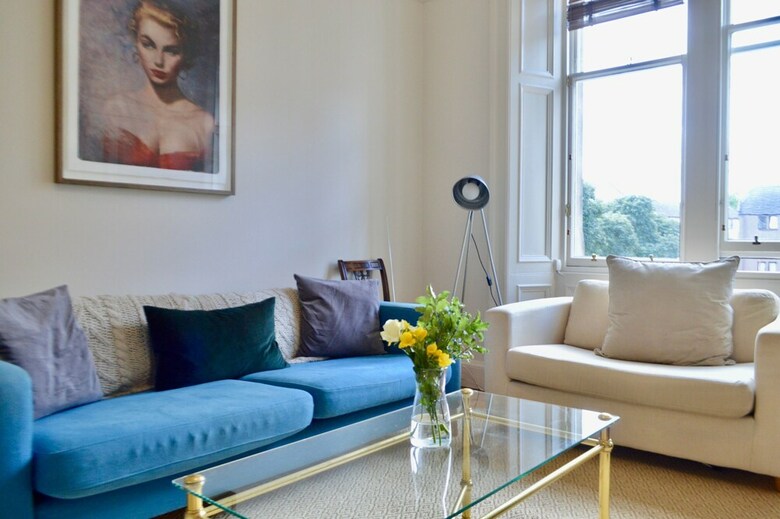 Bright 2 Bedroom Dalry Apartment