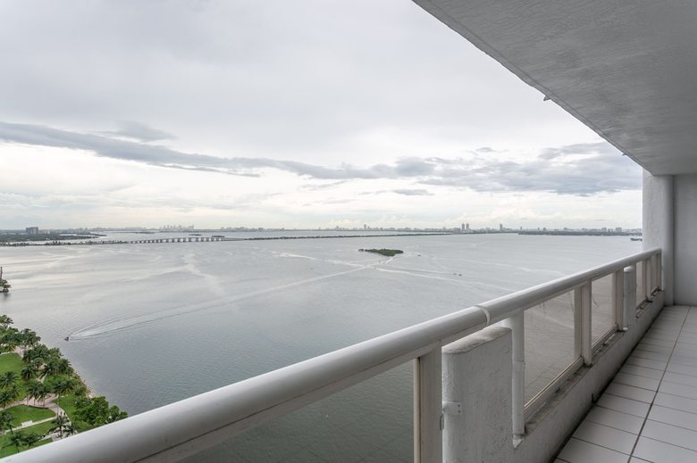 Apartamentos Exquisite Balcony Views