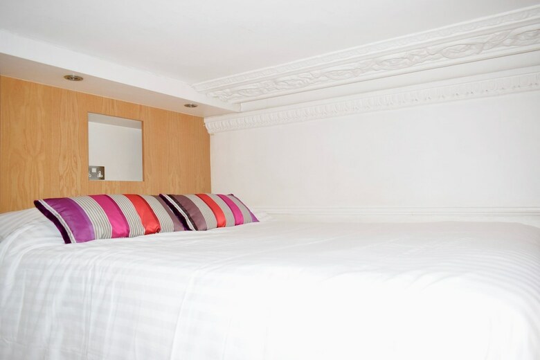 Apartamentos Elegant Mezzanine Studio Flat In Belsize Park
