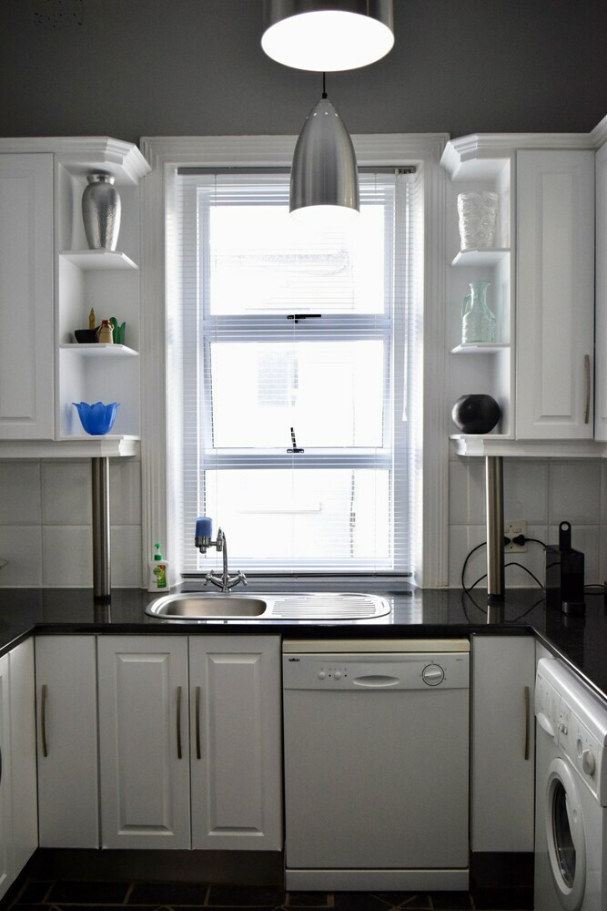 Westwood Apartment In Sea Point