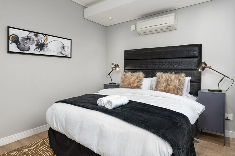 Apartamentos Warwick 401 - Adults Only