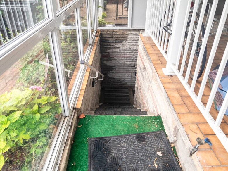 Modern 1 Bedroom Apartment In Palmerston Village